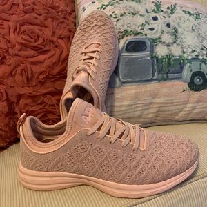 Athletic Propulsion Lab ladies tennis shoes